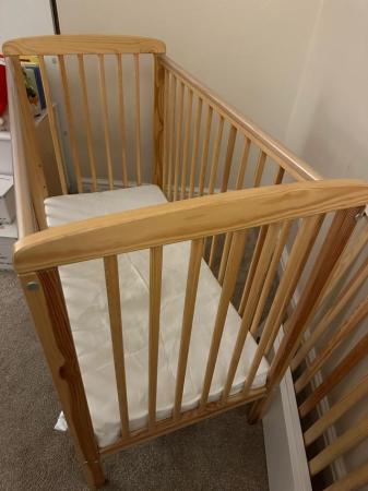 Image 2 of Baby cot space saver type