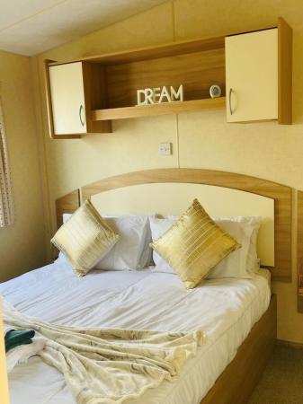 Image 2 of Perfect caravan for first time buyers * sleeps 6 *
