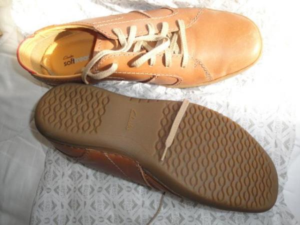 Image 3 of Clarks Light Mid Brown Trainer Shoe (C287)