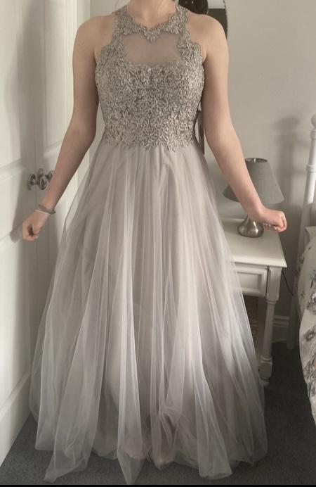 Preview of the first image of Ladies Prom / Wedding Dress size 14.