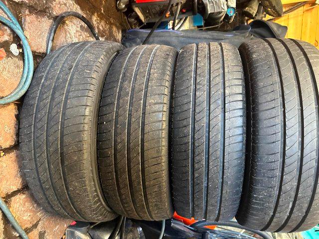 Preview of the first image of 235/65 R16c Michelin Agilis Tyre's..