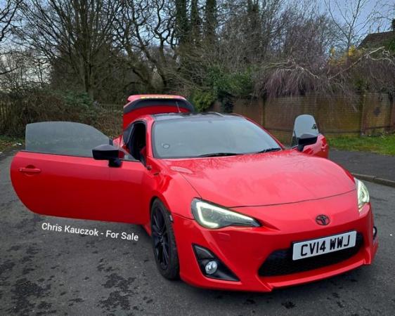 Image 3 of Toyota GT86 2014. Red. Stunning Example.