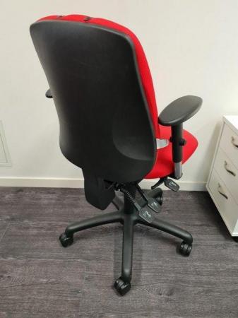 Image 2 of Brilliant red office/meeting/task/desk ergonomic adjustable