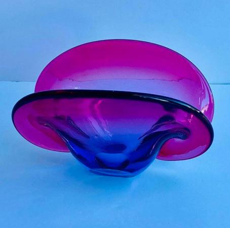 Image 2 of Murano Italian Glass Oyster Shell