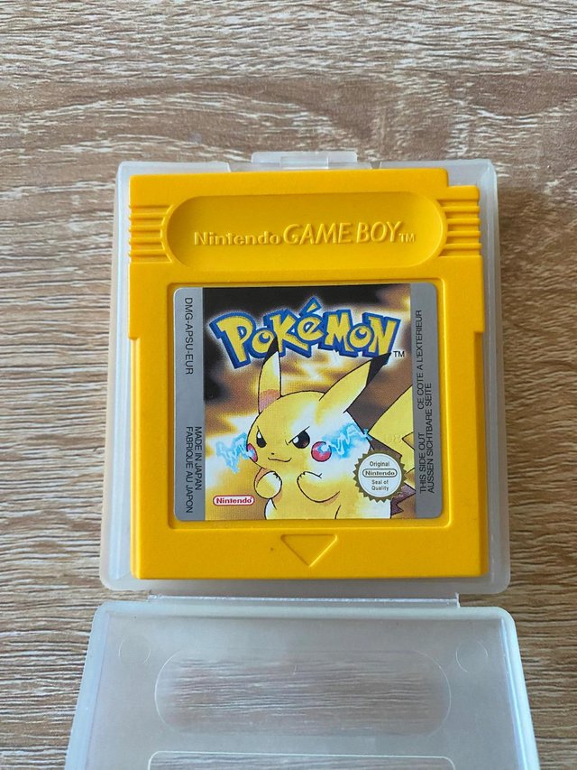 Preview of the first image of Pokemon Yellow Game Boy Game [EUR] [English].