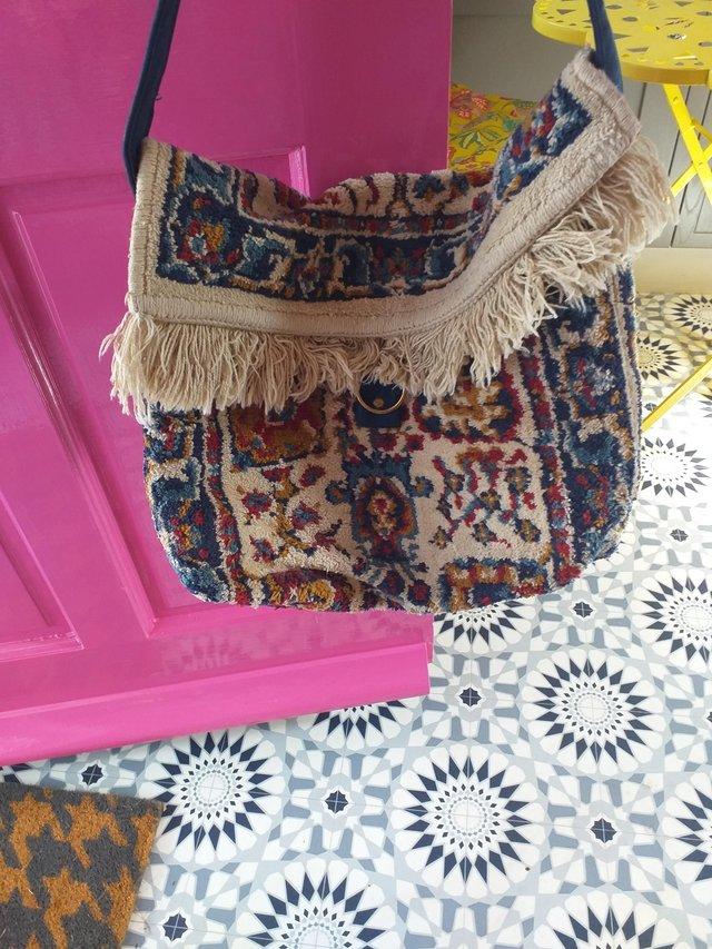 Preview of the first image of Vintage beautiful carpet bag for sale.
