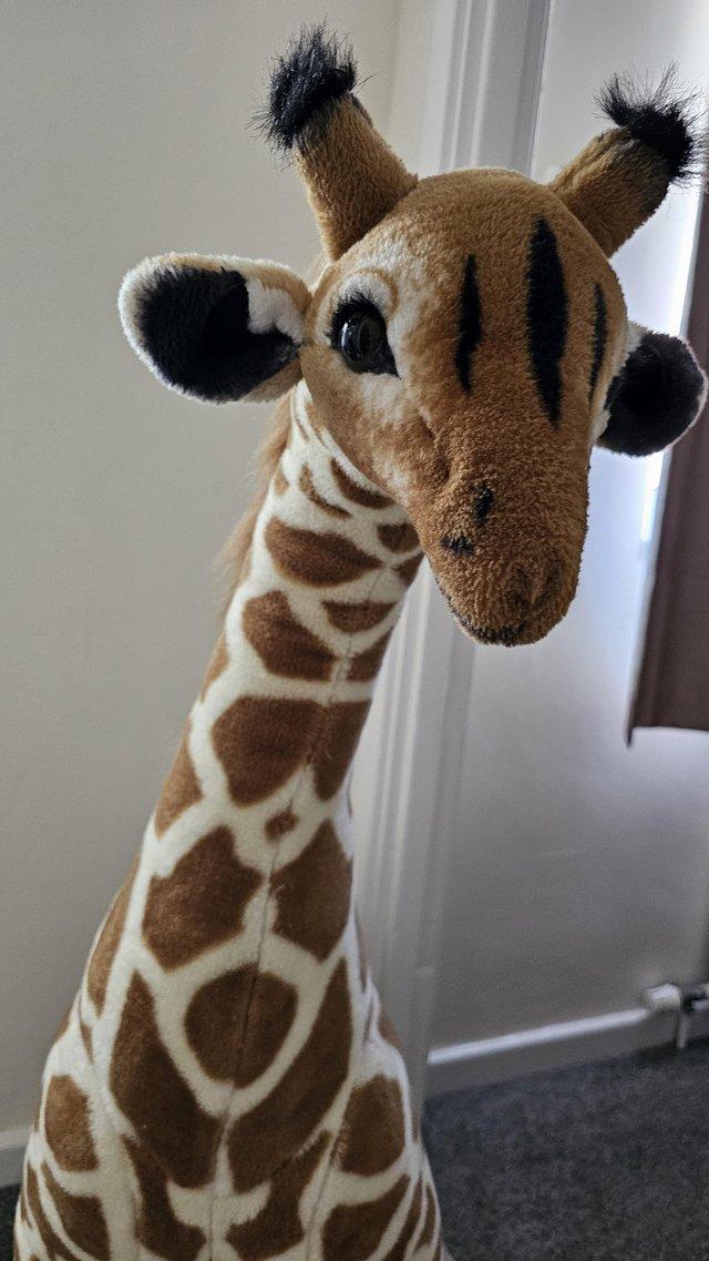 Preview of the first image of Melissa and Doug giraffe.