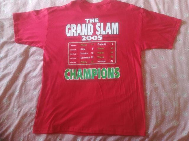 Preview of the first image of Wales grand slam champions 2005 mens T, shirt.