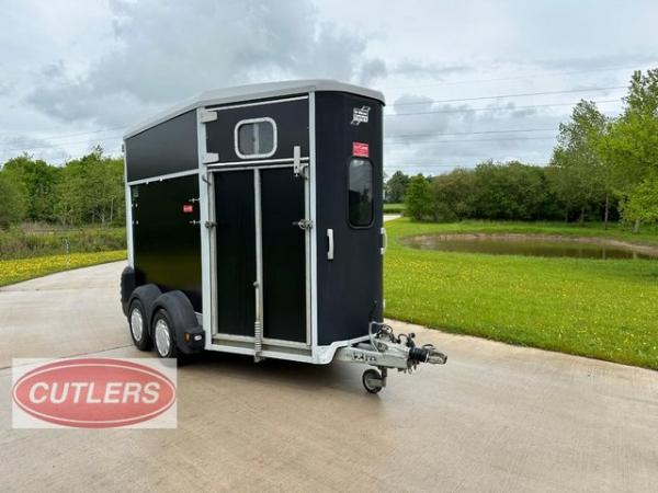 Image 1 of Ifor Williams HB506 Horse Trailer MK2 Black 2014 PX Welcome