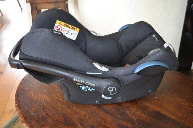 Image 3 of Maxi Cosi made in Netherlands baby car seat with hood 0-13kg