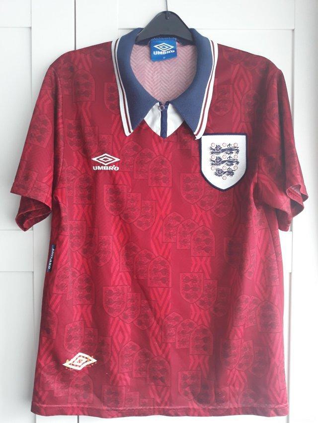 Preview of the first image of Vintage retro England Away shirt 1994-1995.