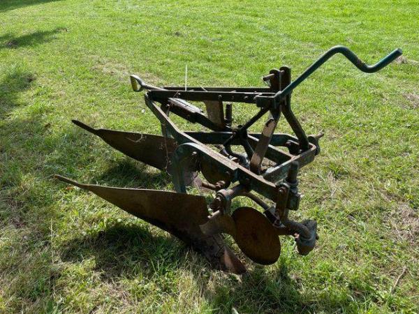 Image 1 of Ransomes TS 103 ploughfordson Dexta