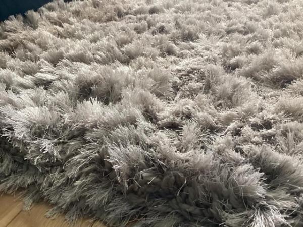 Image 3 of Beautiful thick silver grey large rug
