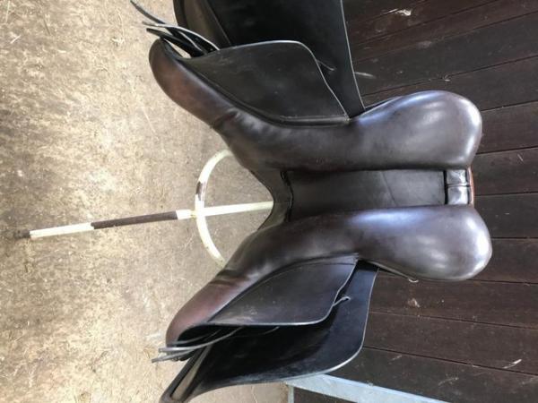 Image 2 of 17" Equine Fit Brown Leather Saddle Wide Fit