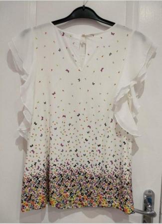 Image 5 of New Women's Oasis Multicoloured Butterfly Top Size Small