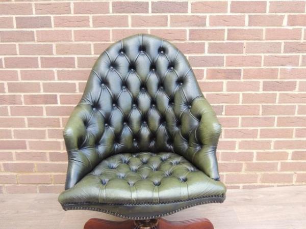 Image 7 of Wade Chesterfield Directors Chair (UK Delivery)