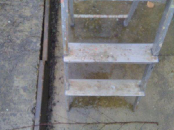 Image 2 of Step ladder alliminium 3tread
