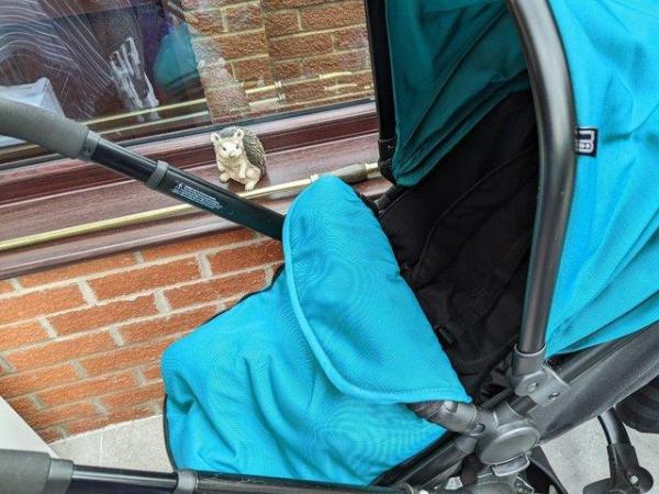 Image 3 of Mothercare Baby Pram/Pushchair/Car Seat Travel System