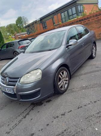 Image 3 of Volkswagen, JETTA with TOW BAR, 2.0 Tdi 2006, Manual. Grey.