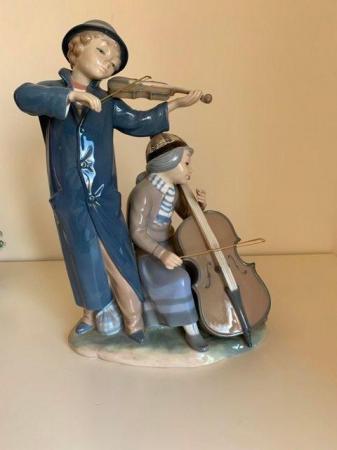 Image 1 of Nao by Lladro #575 Street Musicians