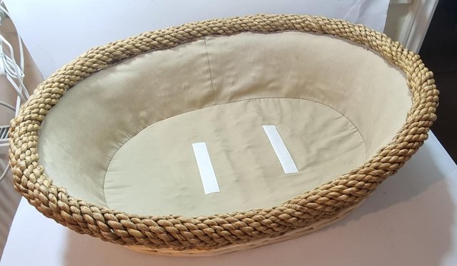 Image 2 of Seagrass wicker pet cat bed vintage cottage