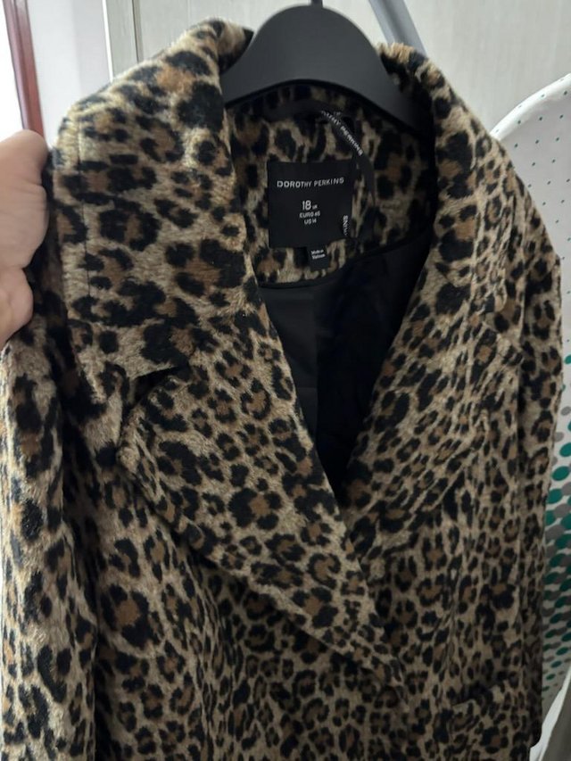 Dorthery Perkins leopard print jacket size 18 