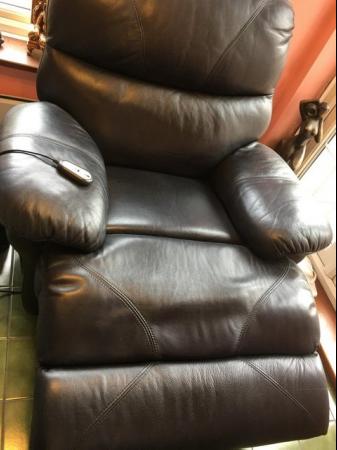 Image 2 of Black Leather Single Seater Electric Recliner Sofa Chair