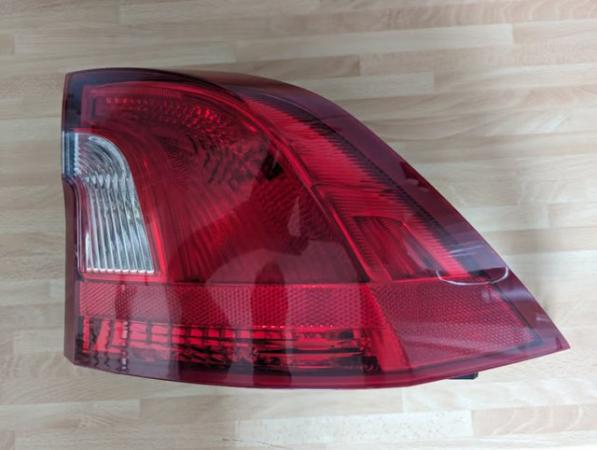 Image 2 of VOLVO S60 MK2 D3 SALOON O/S/R DRIVER SIDE REAR LIGHT CLUSTER
