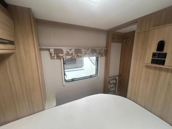 Image 15 of Coachman Pastiche 545, 2017 4 berth caravan *island bed*