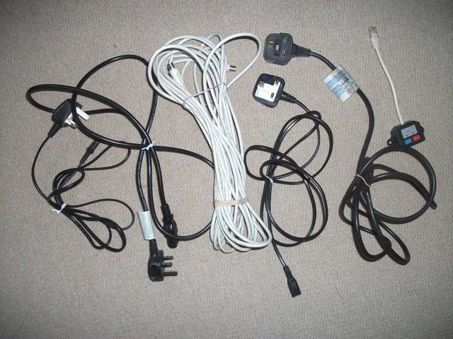 Preview of the first image of COMPUTER CONNECTIONS (ear phones, aerial, adsl).