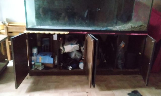 Image 1 of Fish tank, filter cabinet and lid