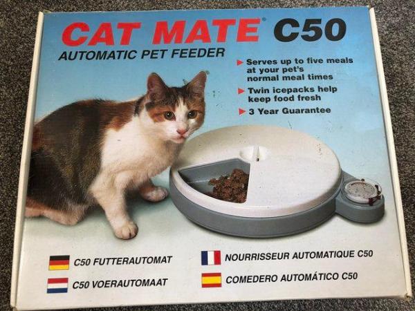 Image 2 of Cat Mate C50 Automatic Pet Feeder