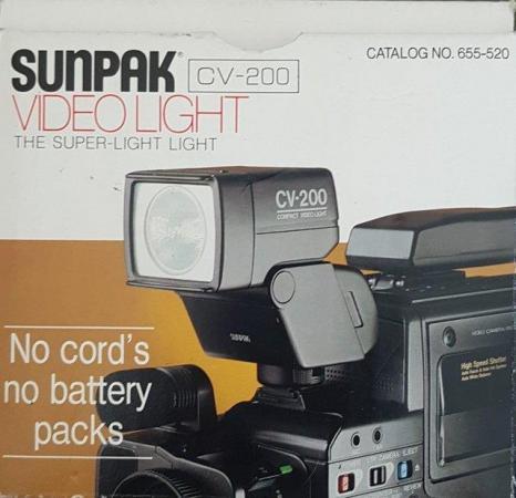 Image 2 of Sunpak Compact Cordless Video Light