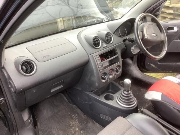 Image 4 of Ford Fiesta Zetec s TDci Spares or Repair