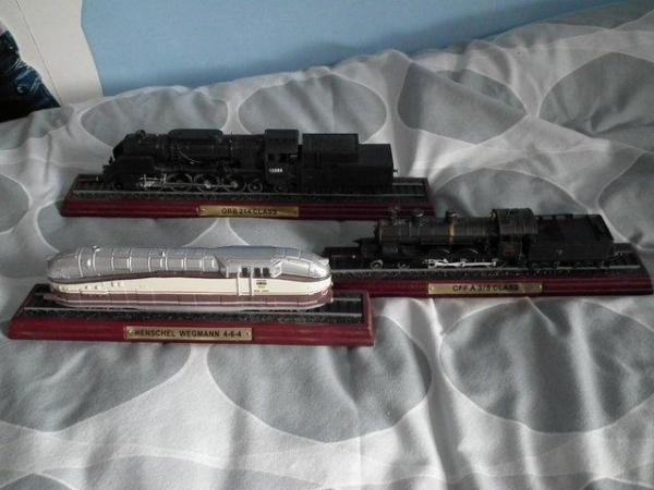 Image 10 of 17 Atlas Editions collectable model trains plus book & DVD