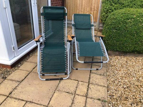 Image 3 of Green recliner garden chair loungers x2