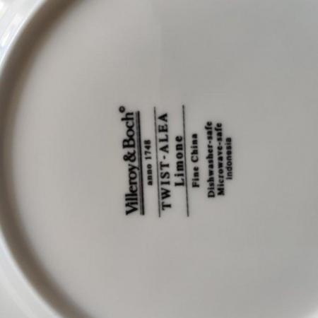 Image 2 of SELECTION OF VILLEROY & BOCH CHiNA