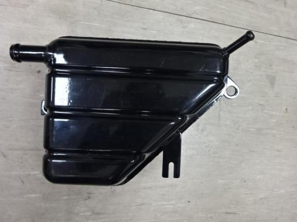 Image 3 of Water tank for Ferrari 348 TB and Ts