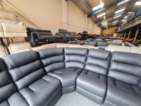Image 2 of La-z-boy Staten black leather electric recliner corner sofa