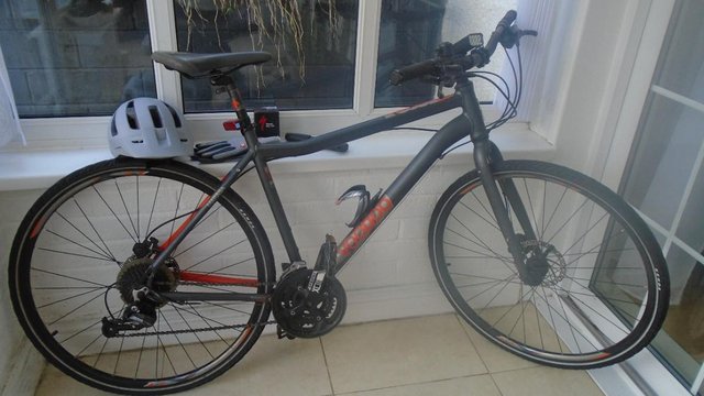 mens iarge voodoo marasa hybrid bike
- £225 ovno