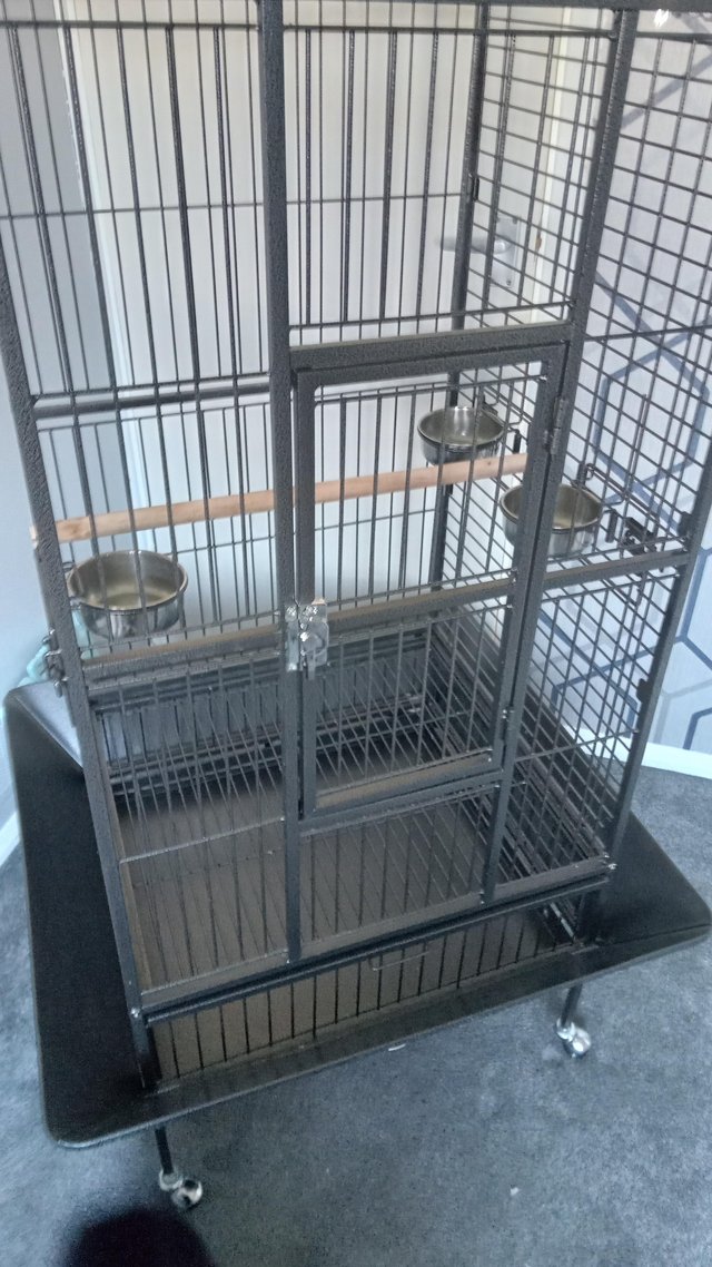 Preview of the first image of Extra large parrot cage with open top.
