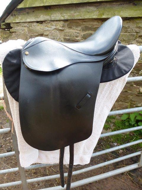Preview of the first image of Dressage Saddle fitted with flexible adjustable panels.