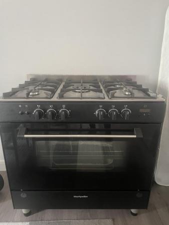 Image 3 of Lovely Range black gas cooker