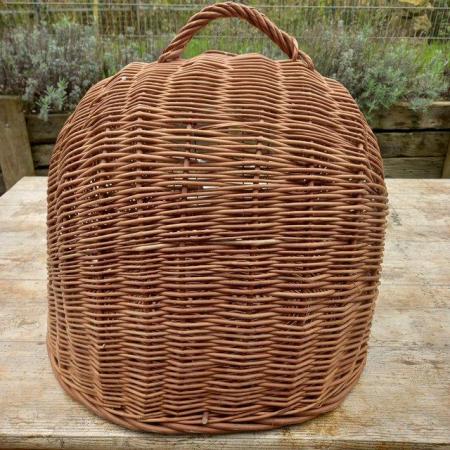 Image 5 of Wicker cat basket carrier igloo