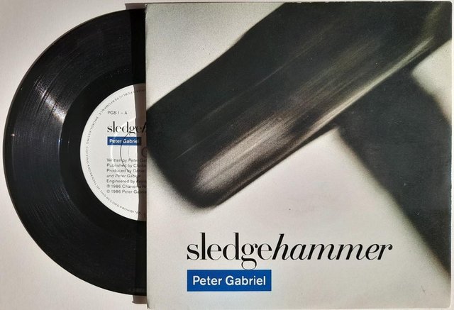 Preview of the first image of Peter Gabriel ‘Sledgehammer’ 1986 UK 7" vinyl single. NM/EX+.