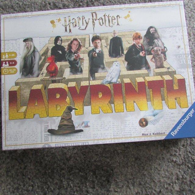 Preview of the first image of Harry Potter Labyrinth board game.