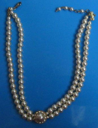 Image 1 of Pearl like Necklaces £1.50 and £2.50................