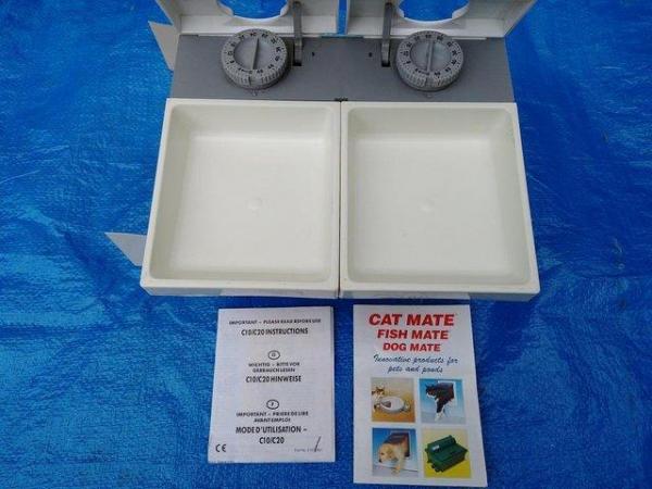 Image 2 of C20 Cate Mate Automatic Pet Feeder