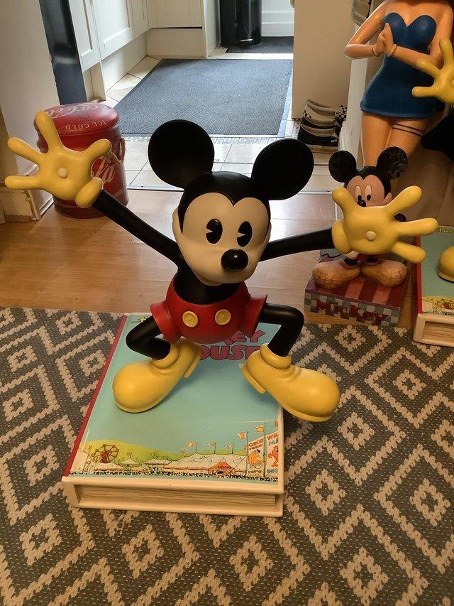 Preview of the first image of Mickey Mouse large statue 23” big figure Master Replicas dis.