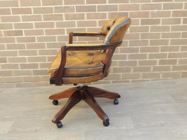 Image 4 of Bankers Chesterfield Padded Chair (UK Delivery)